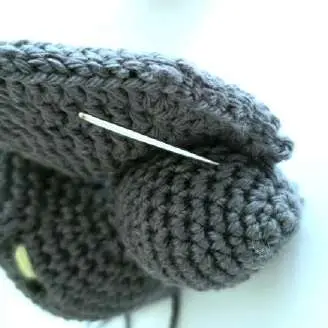 Attaching the lower part of the wing to the body